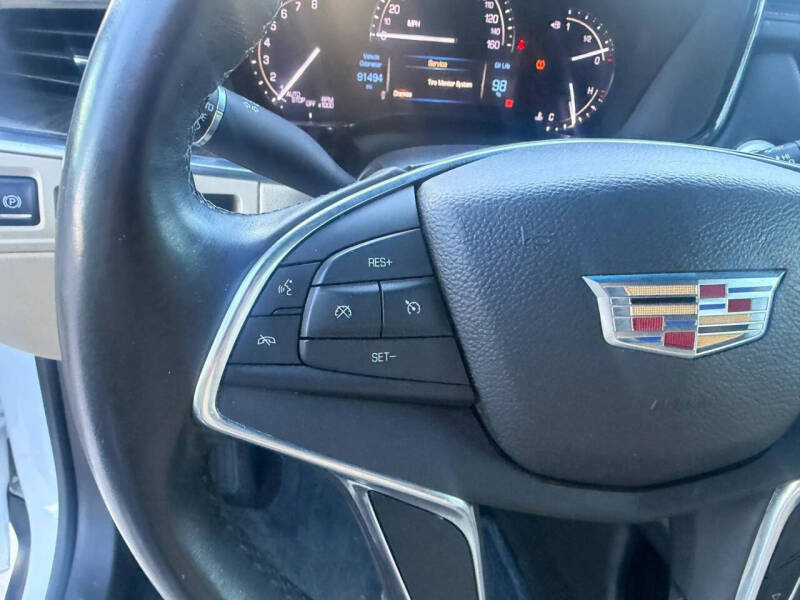 2017 Cadillac XT5