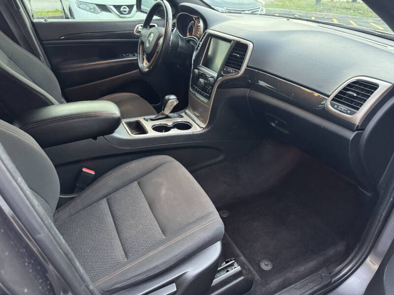 2017 Jeep Grand Cherokee Laredo 75th Anniversary