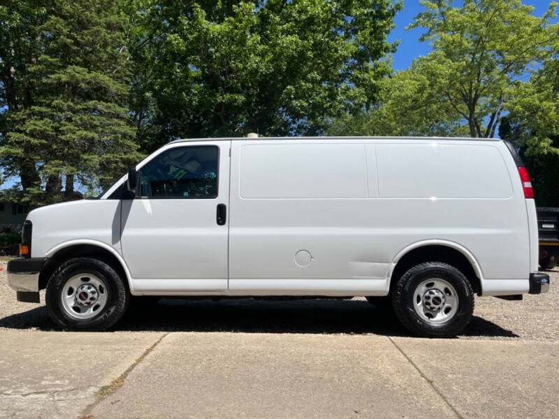 2017 GMC Savana 2500