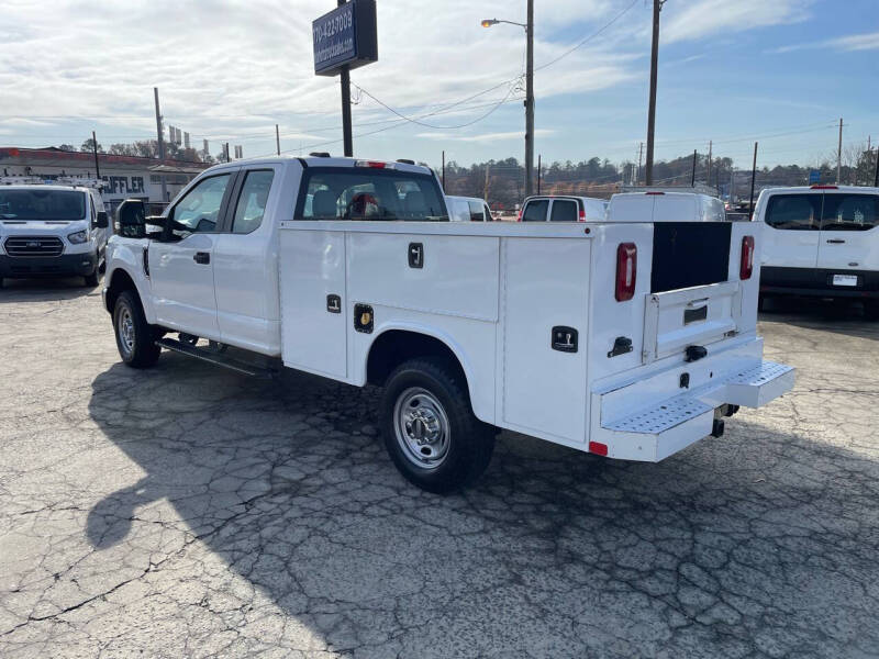 2020 Ford F-350 Super Duty XL photo 4