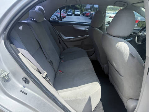 2011 Toyota Corolla LE