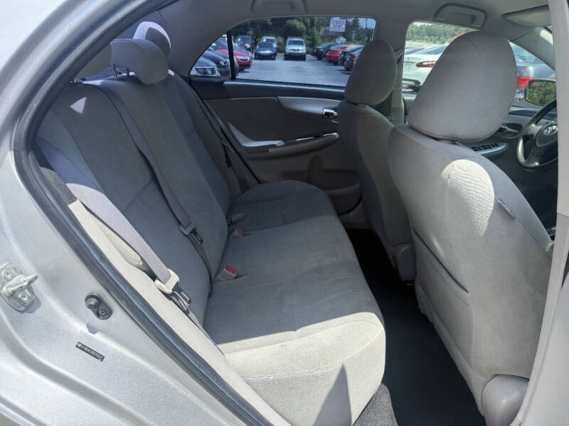 2011 Toyota Corolla LE