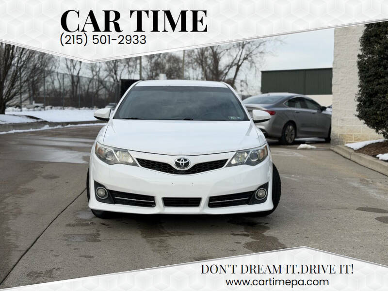 2012 Toyota Camry SE's photo