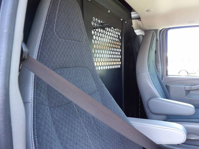 2025 Chevrolet Express 2500