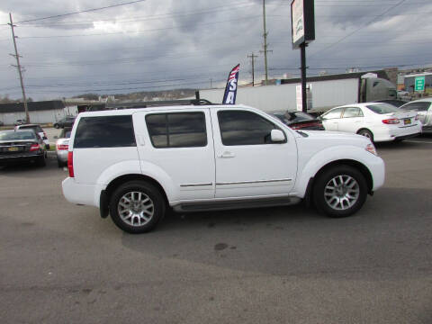 2010 Nissan Pathfinder LE