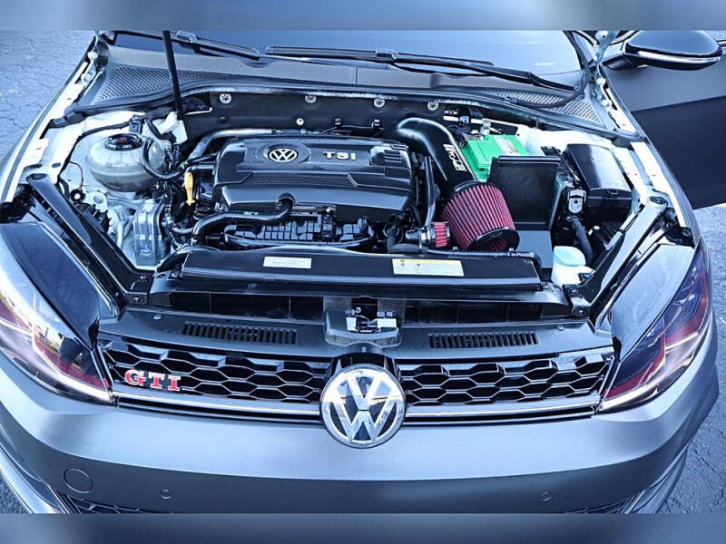 2021 Volkswagen Golf GTI Autobahn