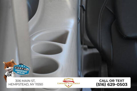 2024 Chrysler Pacifica Plug-In Hybrid Select