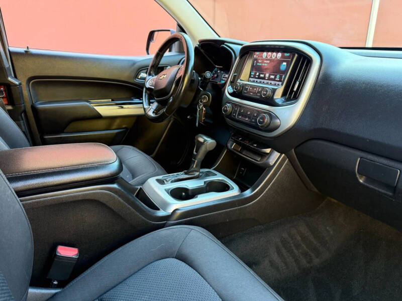 2017 Chevrolet Colorado LT