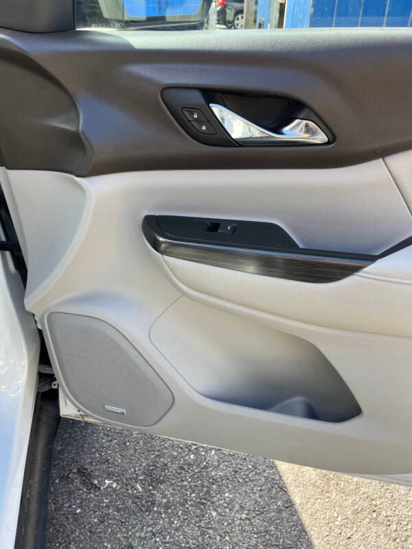 2017 GMC Acadia SLT-1