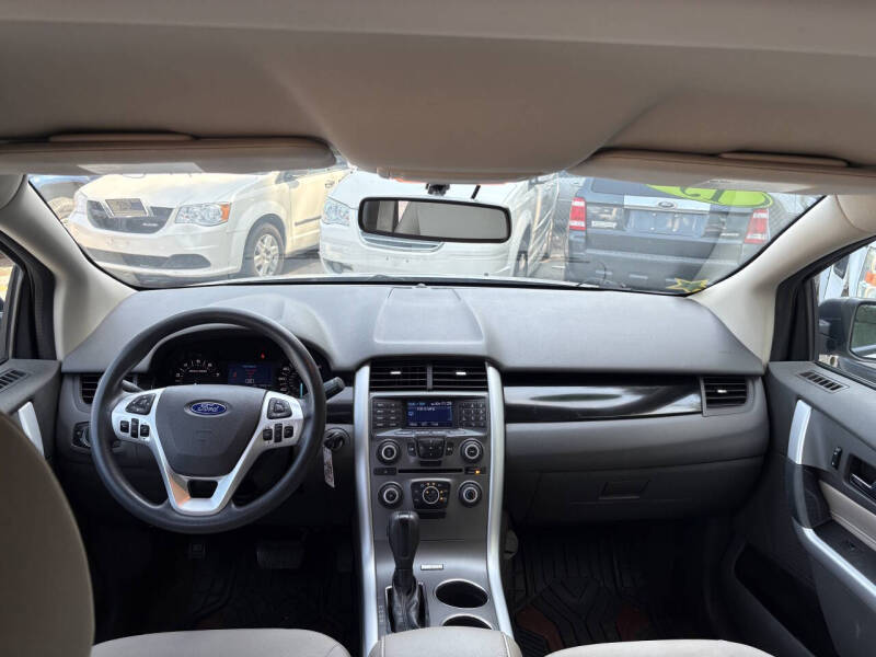 2013 Ford Edge SE