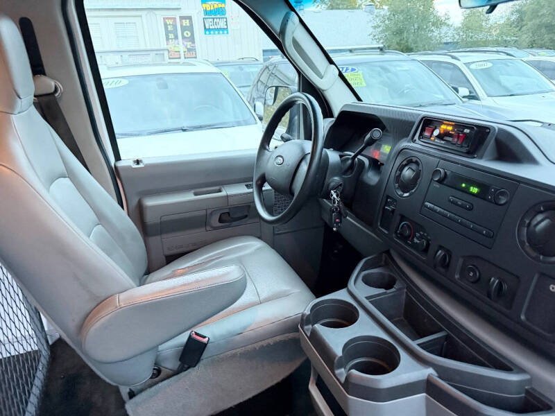 2014 Ford E-Series E-350 SD