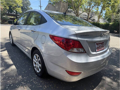 2012 Hyundai Accent GLS