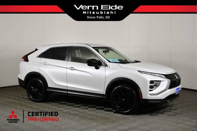 White 2023 Mitsubishi Eclipse Cross LE AWD LE 4dr Crossover 1