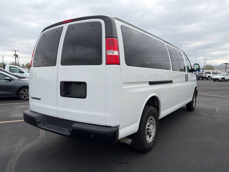 2022 Chevrolet Express LS 3500