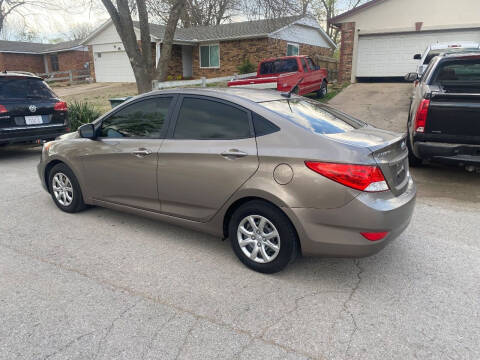 2013 Hyundai Accent GLS