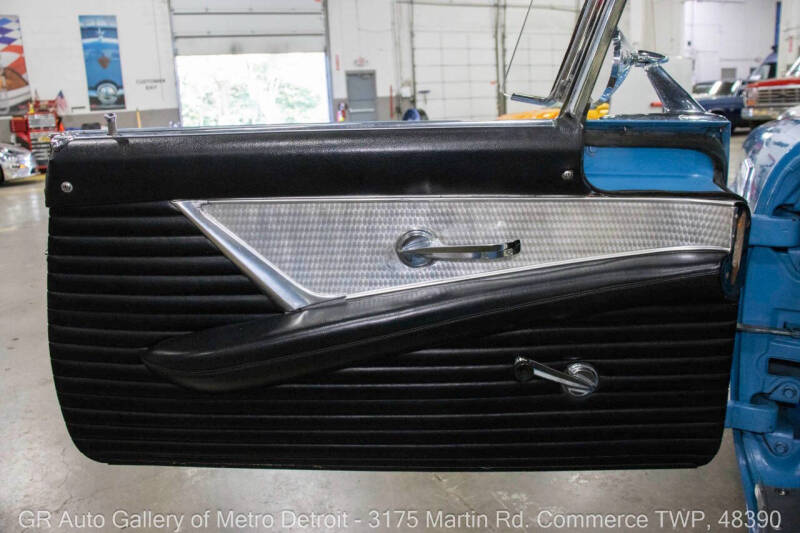 1957 Ford Thunderbird