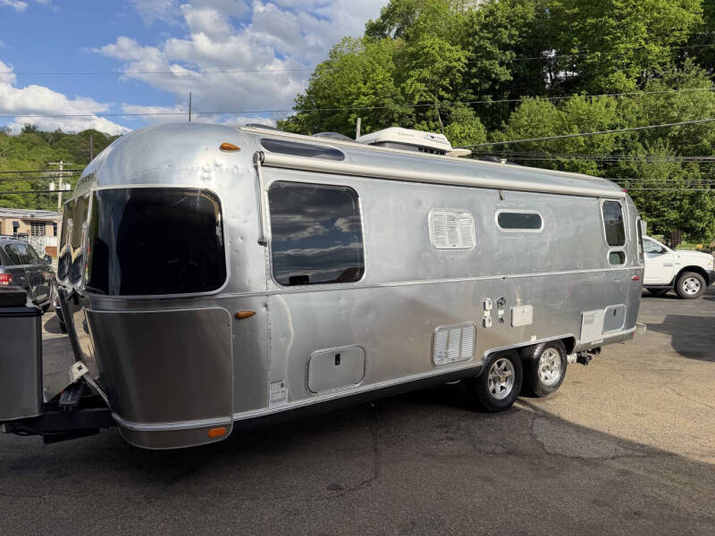 2016 Airstream 25FB