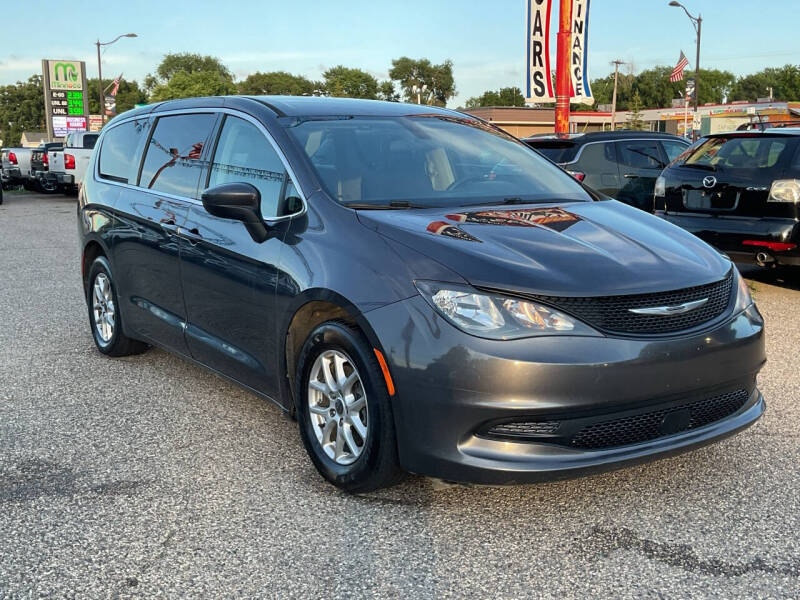 2021 Chrysler Voyager LX