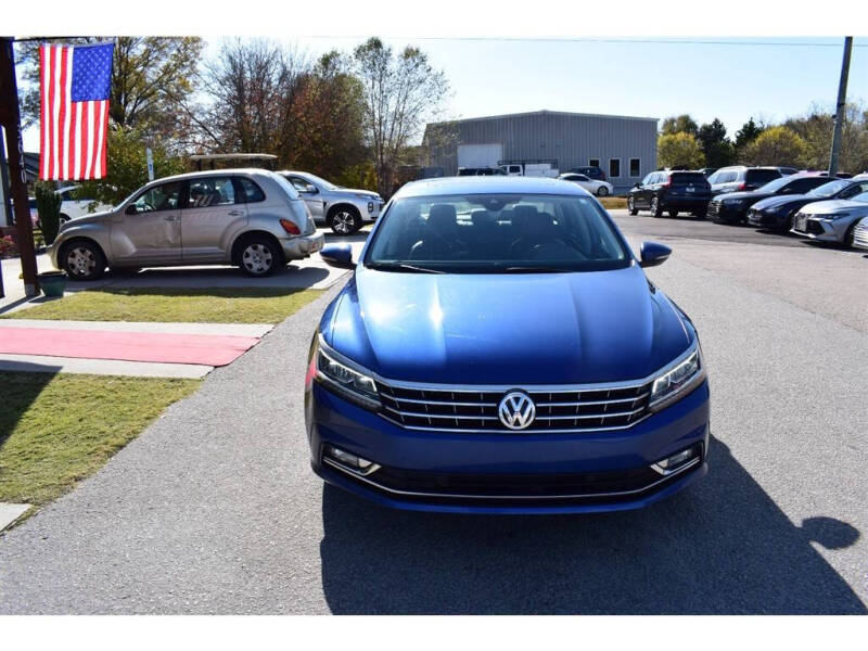 2017 Volkswagen Passat 1.8T SEL Premium