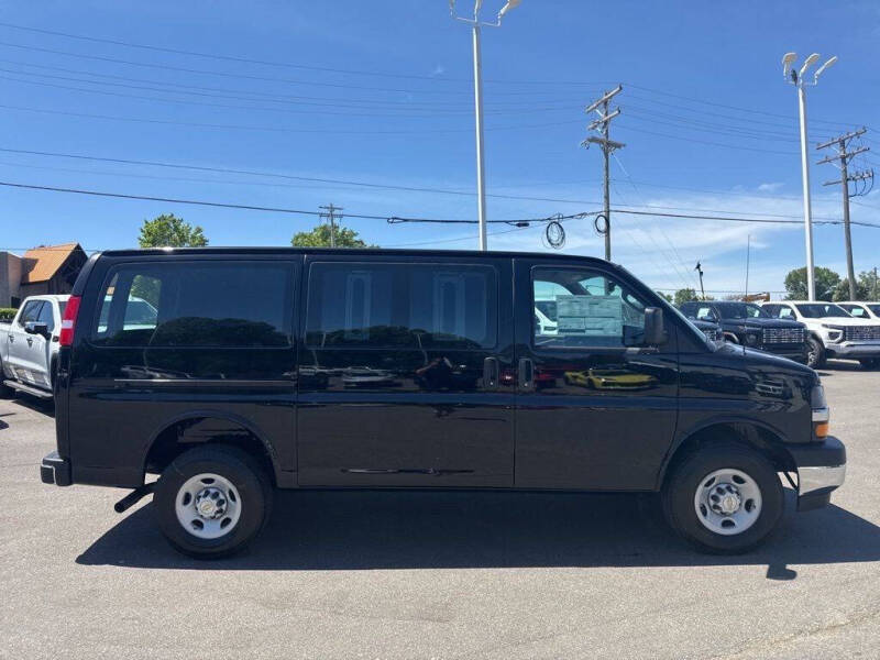 2026 Chevrolet Express 3500