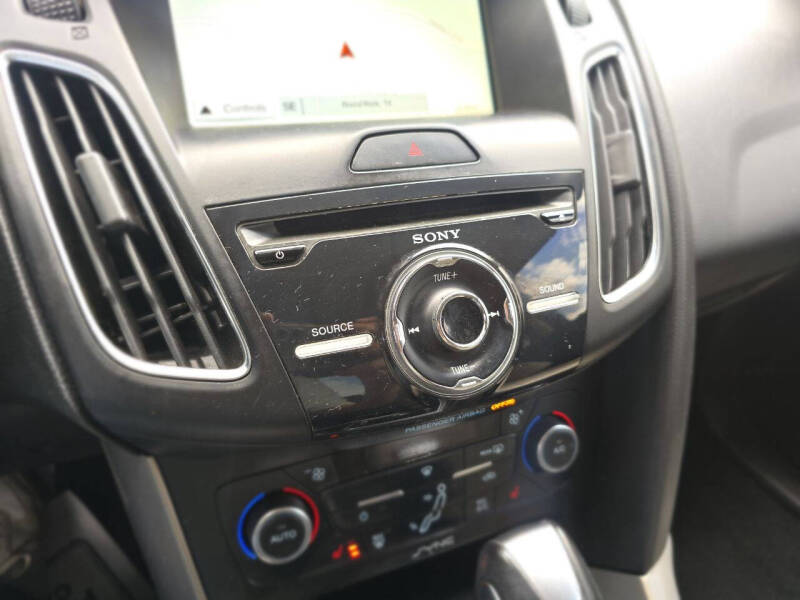 2017 Ford Focus Titanium