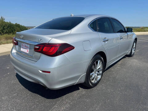 2015 Infiniti Q70 3.7