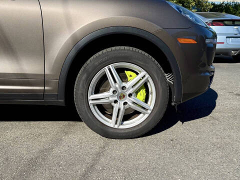 2016 Porsche Cayenne S E-Hybrid