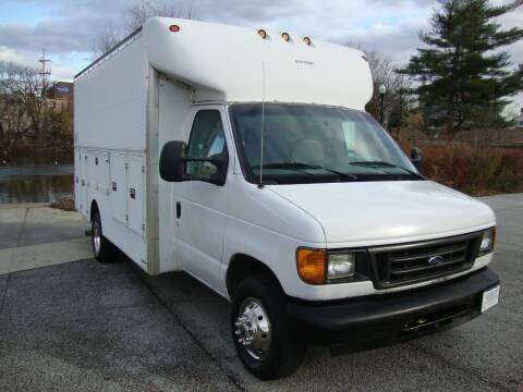 2004 Ford E-Series Chassis for sale at Discount Auto Sales in Passaic NJ