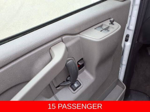 2025 Chevrolet Express LS 3500