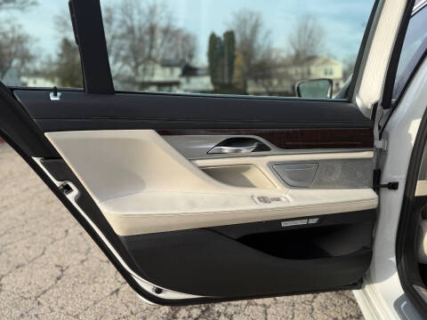 2016 BMW 7 Series 750i xDrive