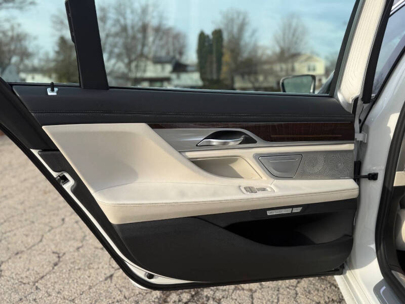 2016 BMW 7 Series 750i xDrive