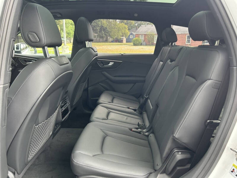 2025 Audi Q7 quattro Premium Plus 55 TFSI