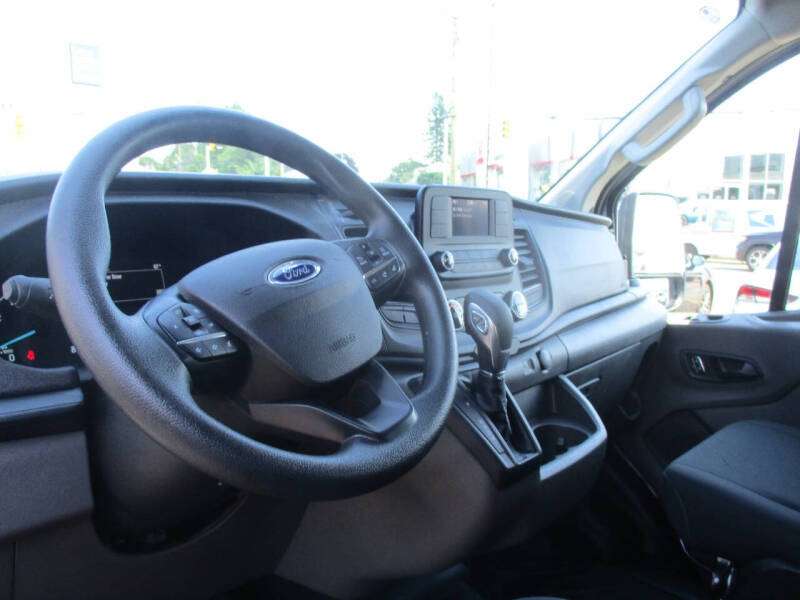 2025 Ford Transit 250