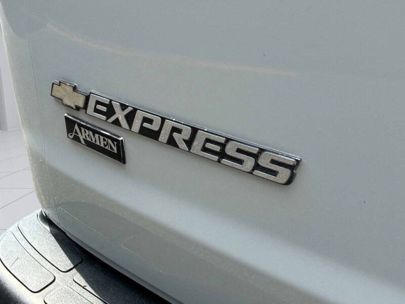 2020 Chevrolet Express 2500