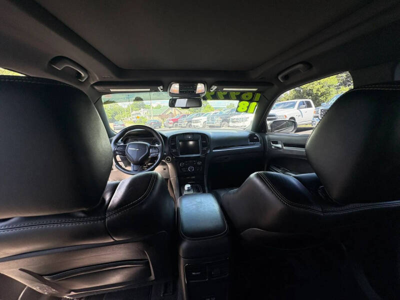 2018 Chrysler 300 S