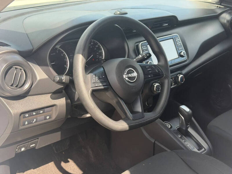 2024 Nissan Kicks S