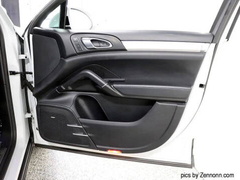 2015 Porsche Cayenne Turbo