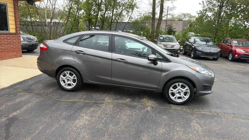 2014 Ford Fiesta SE