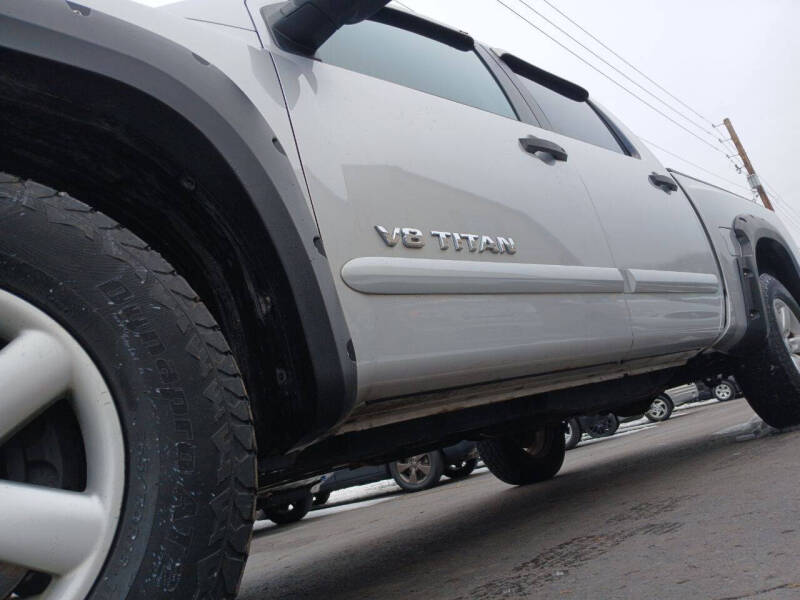 2010 Nissan Titan SE