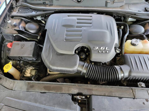 2017 Dodge Challenger SXT Plus