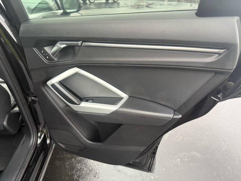 2021 Audi Q3 quattro S line Premium 45 TFSI