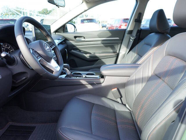 2025 Nissan Altima 2.5 SR