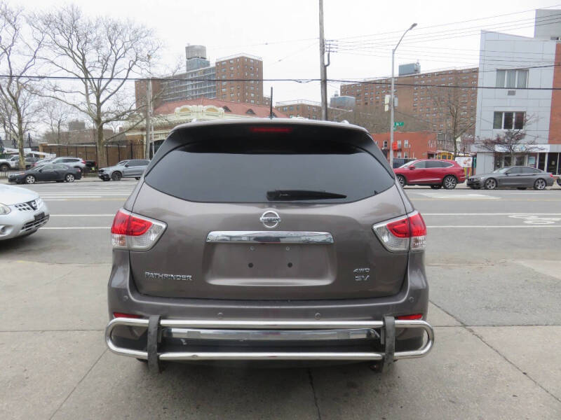 2013 Nissan Pathfinder SV