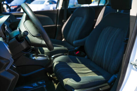 2016 Chevrolet Sonic LT Auto