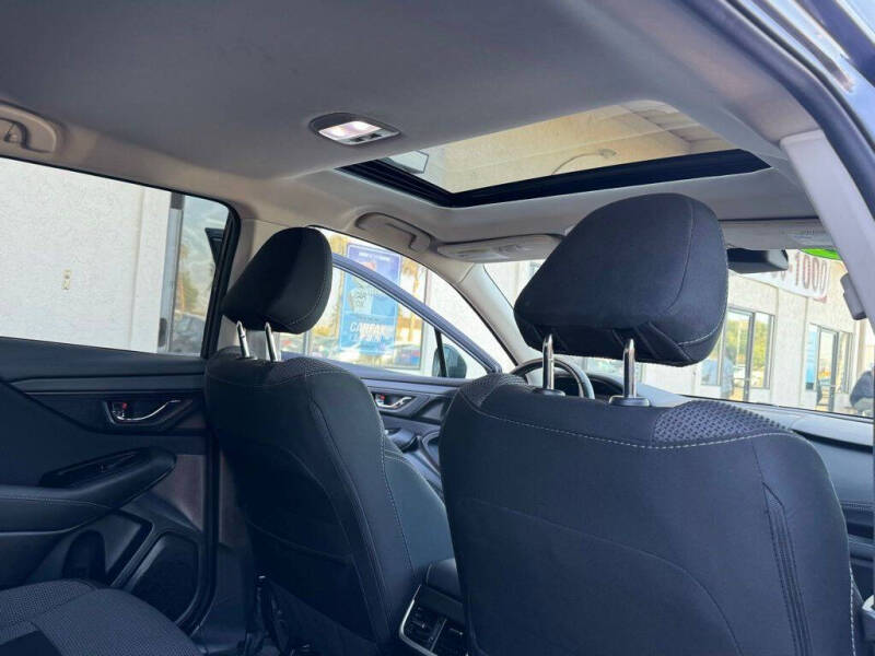 2025 Subaru Outback Premium