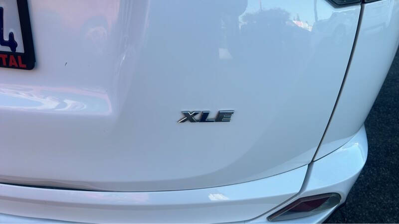 2016 Toyota RAV4 XLE