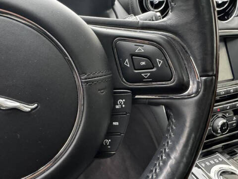 2017 Jaguar XJ R-Sport