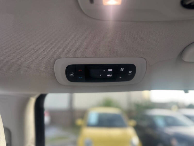 2021 Chrysler Voyager LXi