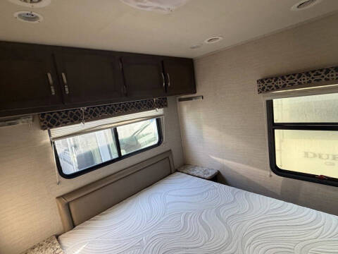 2019 Ford E-Series E-450 SD