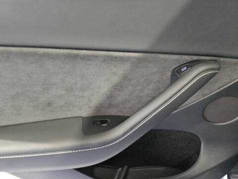 2025 Tesla Model Y Long Range